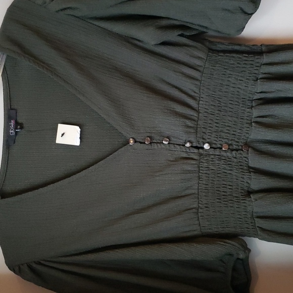 Green summer dress - Picture 3 of 3